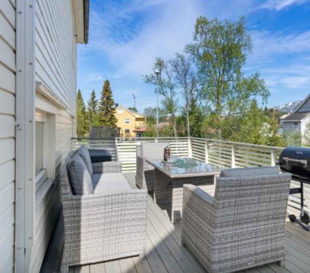 Appartement Koselig Leilighet, Naert Sentrum
